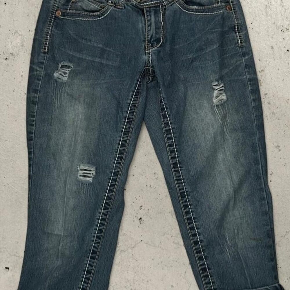 Y2K Angels Low Rise Distressed Cuffed Capri Jeans